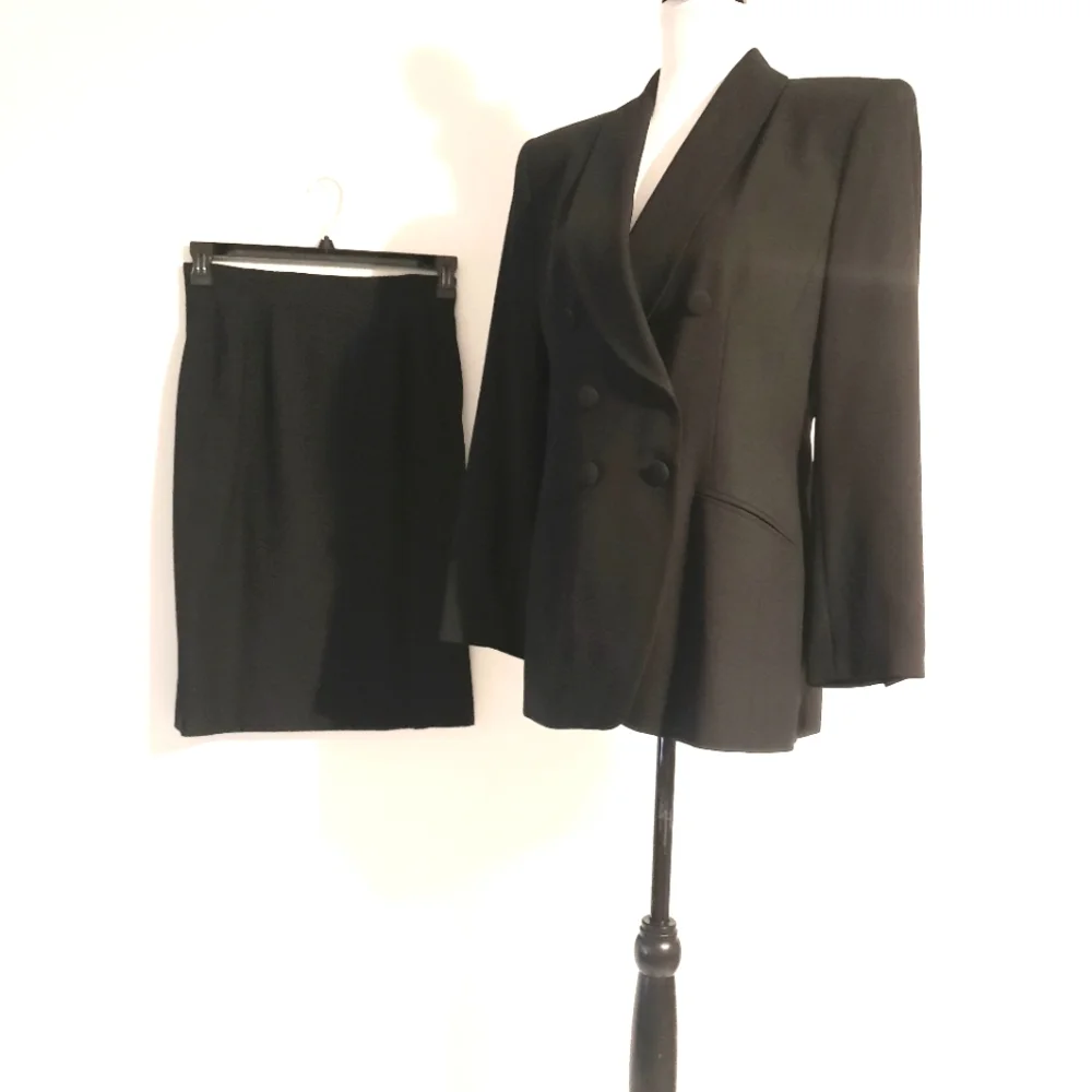 Black Doublebreasted Skirt Suit Size 8 - Picture 5 of 14